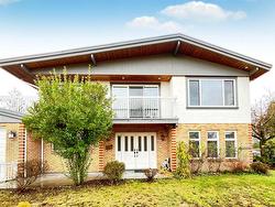 5905 EARLES STREET  Vancouver, BC V5R 3S7