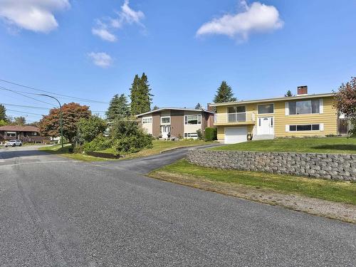 7061 Paulus Crescent, Burnaby, BC 