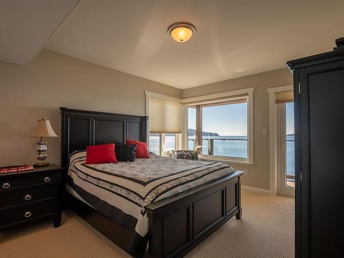 5285 Taylor Crescent, Halfmoon Bay, BC 