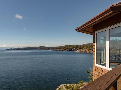 5285 Taylor Crescent, Halfmoon Bay, BC 