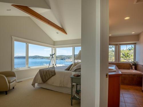 5285 Taylor Crescent, Halfmoon Bay, BC 