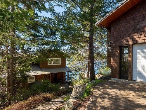 5285 Taylor Crescent, Halfmoon Bay, BC 