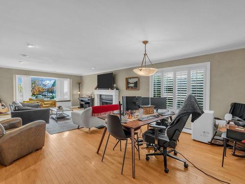 195 W 45Th Avenue, Vancouver, BC 