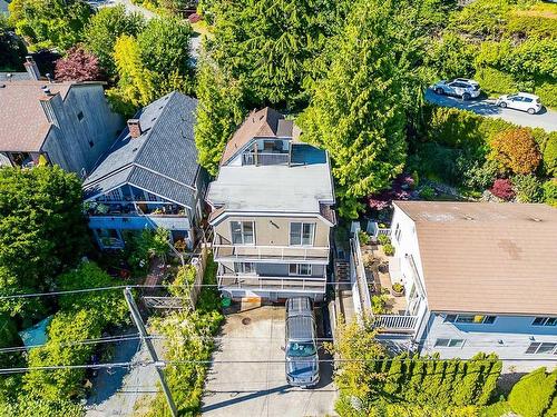 375 Tempe Crescent, North Vancouver, BC 