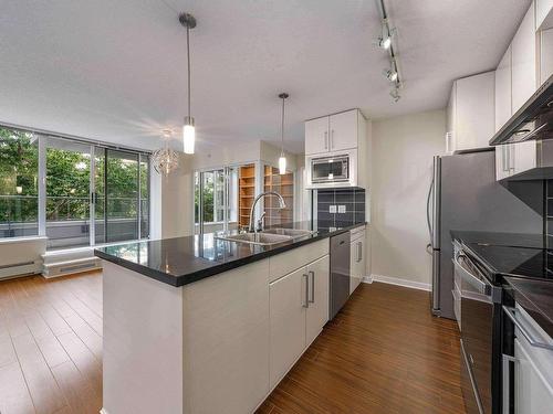 302 633 Abbott Street, Vancouver, BC 