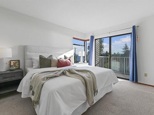 3321 Marine Drive, West Vancouver, BC 