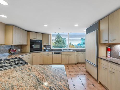 6 1350 W 14Th Avenue, Vancouver, BC 