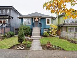 4135 CAMBRIDGE STREET  Burnaby, BC V5C 1G8