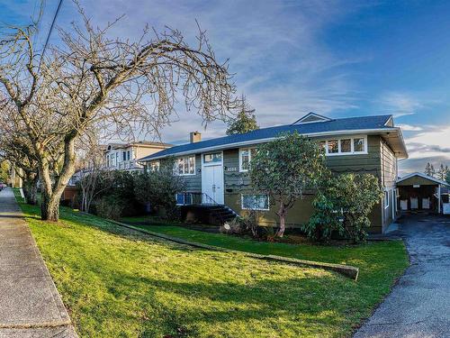 4566 Neville Street, Burnaby, BC 