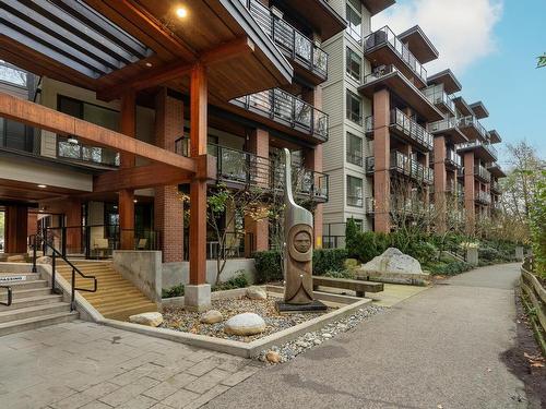 303 733 W 3Rd Street, North Vancouver, BC 