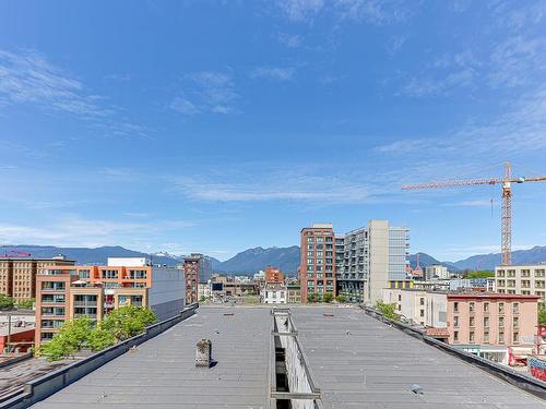 703 239 Keefer Street, Vancouver, BC 