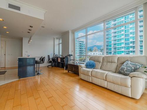 702 172 Victory Ship Way, North Vancouver, BC 