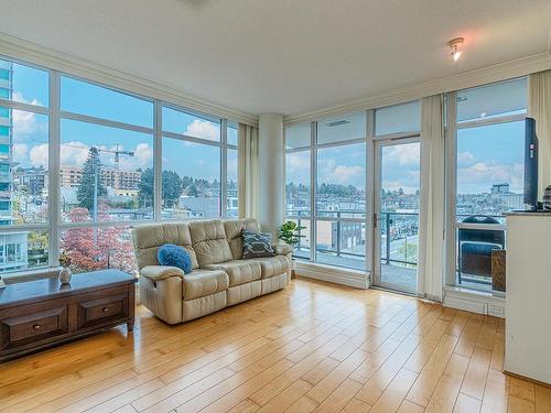 702 172 Victory Ship Way, North Vancouver, BC 