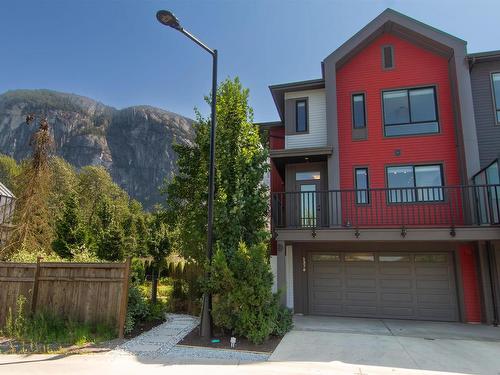 1376 Peakside Place, Squamish, BC 