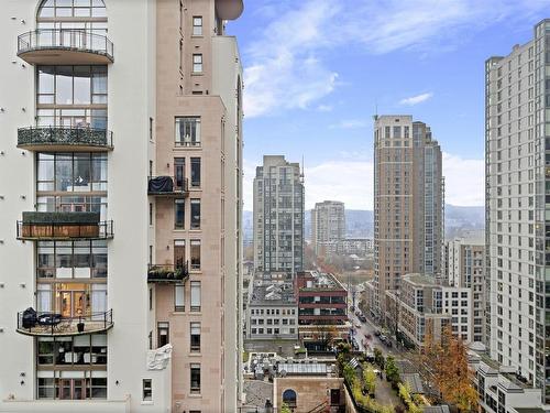 1604 1295 Richards Street, Vancouver, BC 