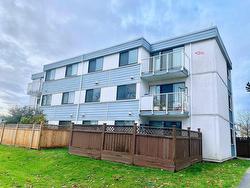 301 7240 LINDSAY ROAD  Richmond, BC V7C 3M6