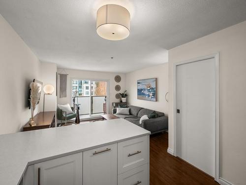 204 1205 W 14Th Avenue, Vancouver, BC 