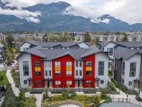 38062 Helm Way, Squamish, BC 