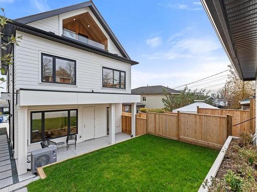 2 927 E 63Rd Avenue, Vancouver, BC 