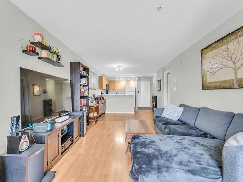 202 2973 Kingsway, Vancouver, BC 