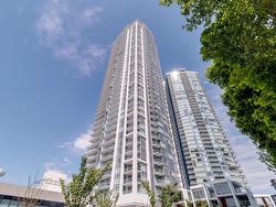 2501 1888 GILMORE AVENUE  Burnaby, BC V5C 0L2