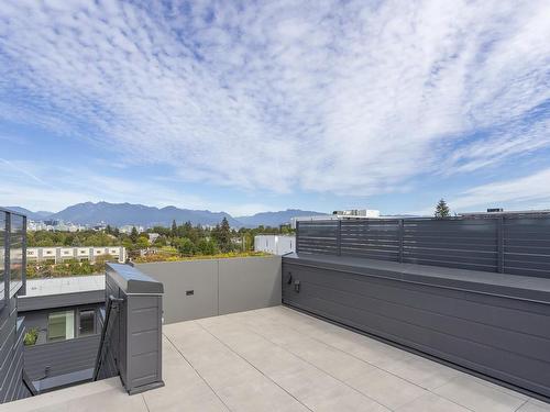 585 W 26Th Avenue, Vancouver, BC 