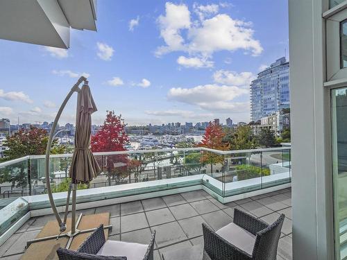 Thk 1111 Marinaside Crescent, Vancouver, BC 