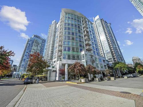 Thk 1111 Marinaside Crescent, Vancouver, BC 