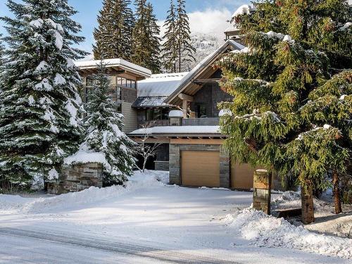 6677 Crabapple Drive, Whistler, BC 