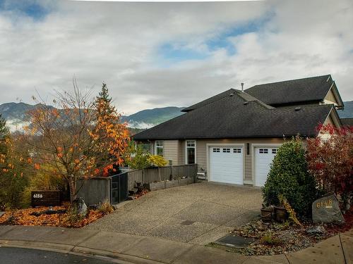 6152 Highmoor Place, Sechelt, BC 