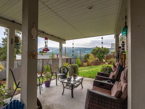 6152 Highmoor Place, Sechelt, BC 