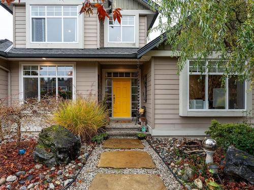 6152 Highmoor Place, Sechelt, BC 