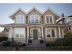 3808 W 13TH AVENUE  Vancouver, BC V6R 2S8