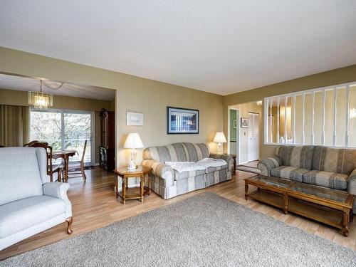 1672 Pierard Road, North Vancouver, BC 