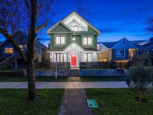 1 2740 Napier Street, Vancouver, BC 