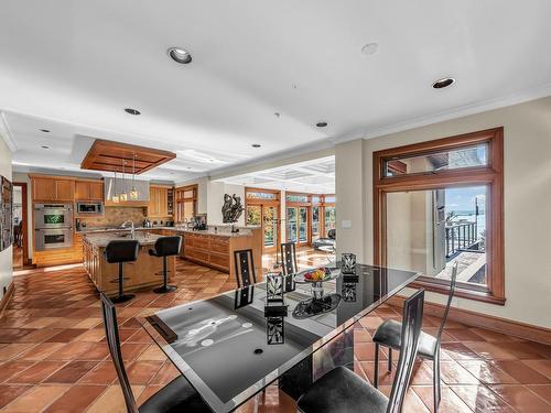 3285 Dickinson Crescent, West Vancouver, BC 