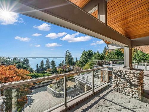 3285 Dickinson Crescent, West Vancouver, BC 