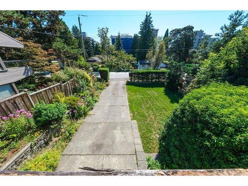 1483 Fulton Avenue, West Vancouver, BC 