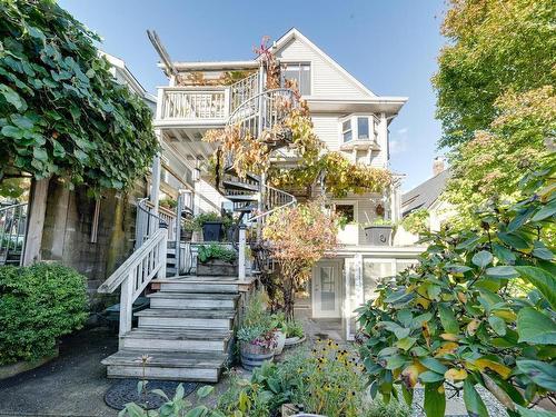 830 E 14Th Avenue, Vancouver, BC 