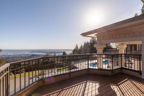 1167 Eyremount Drive, West Vancouver, BC 