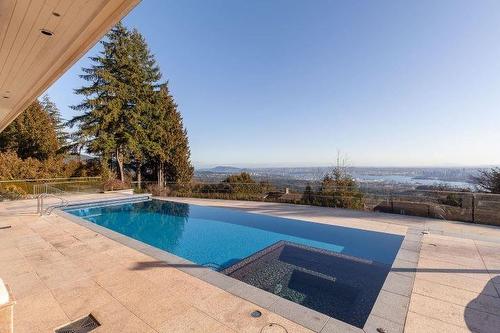 1167 Eyremount Drive, West Vancouver, BC 