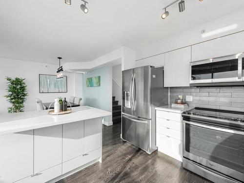 1402 7760 Granville Avenue, Richmond, BC 