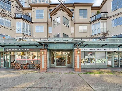 311 131 W 3Rd Street, North Vancouver, BC 