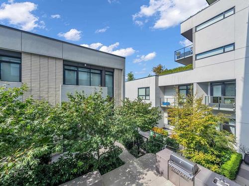 215 4427 Cambie Street, Vancouver, BC 