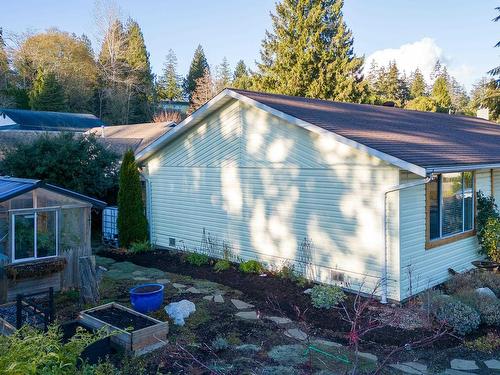 5762 Surf Circle, Sechelt, BC 