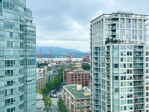 2208 58 Keefer Place, Vancouver, BC 