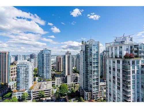 2505 833 Seymour Street, Vancouver, BC 