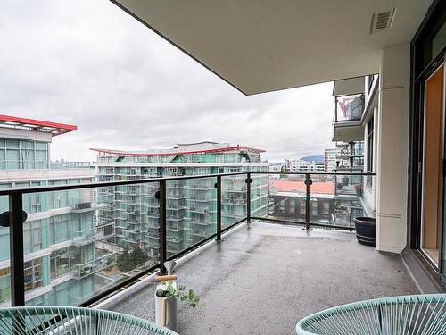 905 172 Victory Ship Way, North Vancouver, BC 