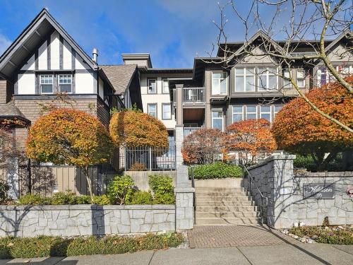 302 116 W 23Rd Street, North Vancouver, BC 