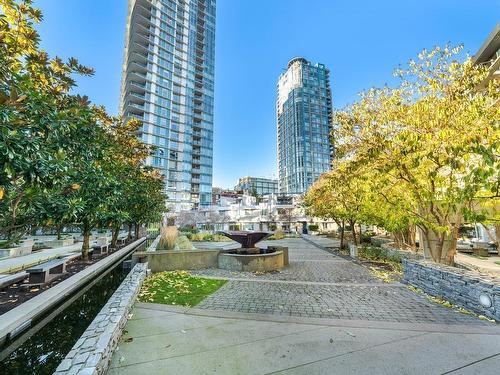 807 633 Abbott Street, Vancouver, BC 